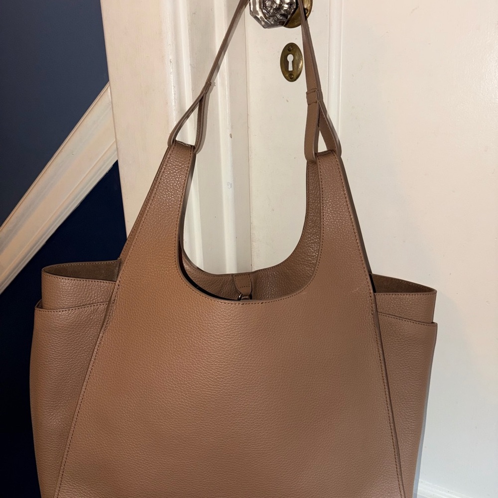 Cuyana double loop satchel - cappuccino